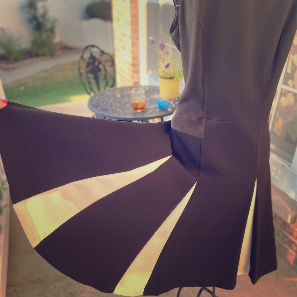 WHBM Black and White Dress with Flair Skirt Sz 12